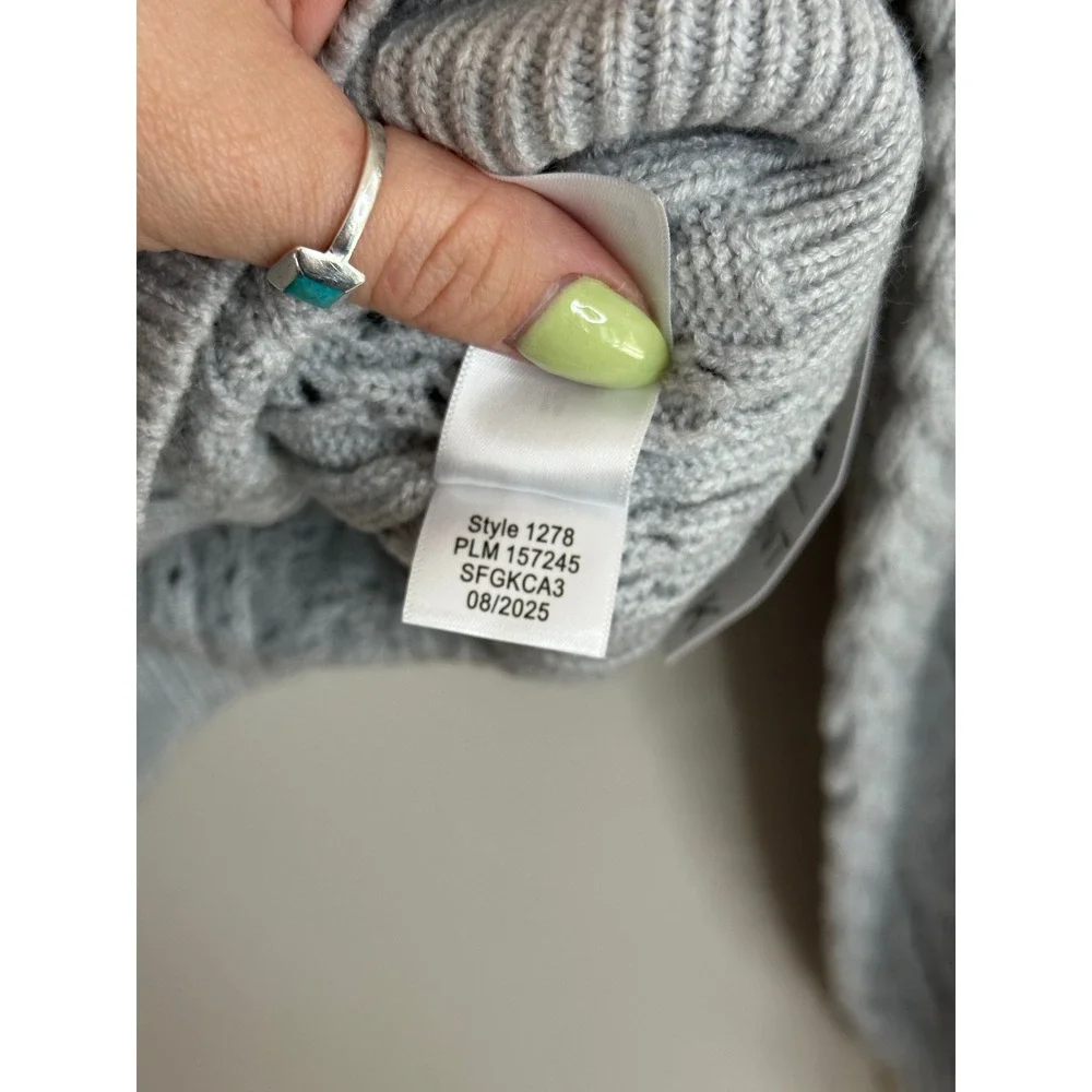 Aeropostale Cable Knit Cardigan Women M Grey EUC Reversible Bow‎ Tie Front 1278
